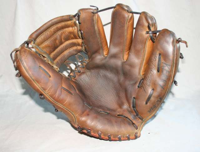 Nelson Fox Sonnett NF Front